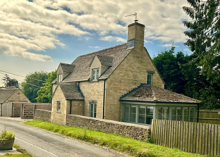Holly Cottage
